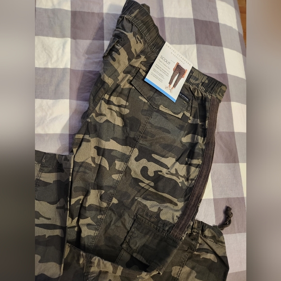 Pants - Picture 3 of 3